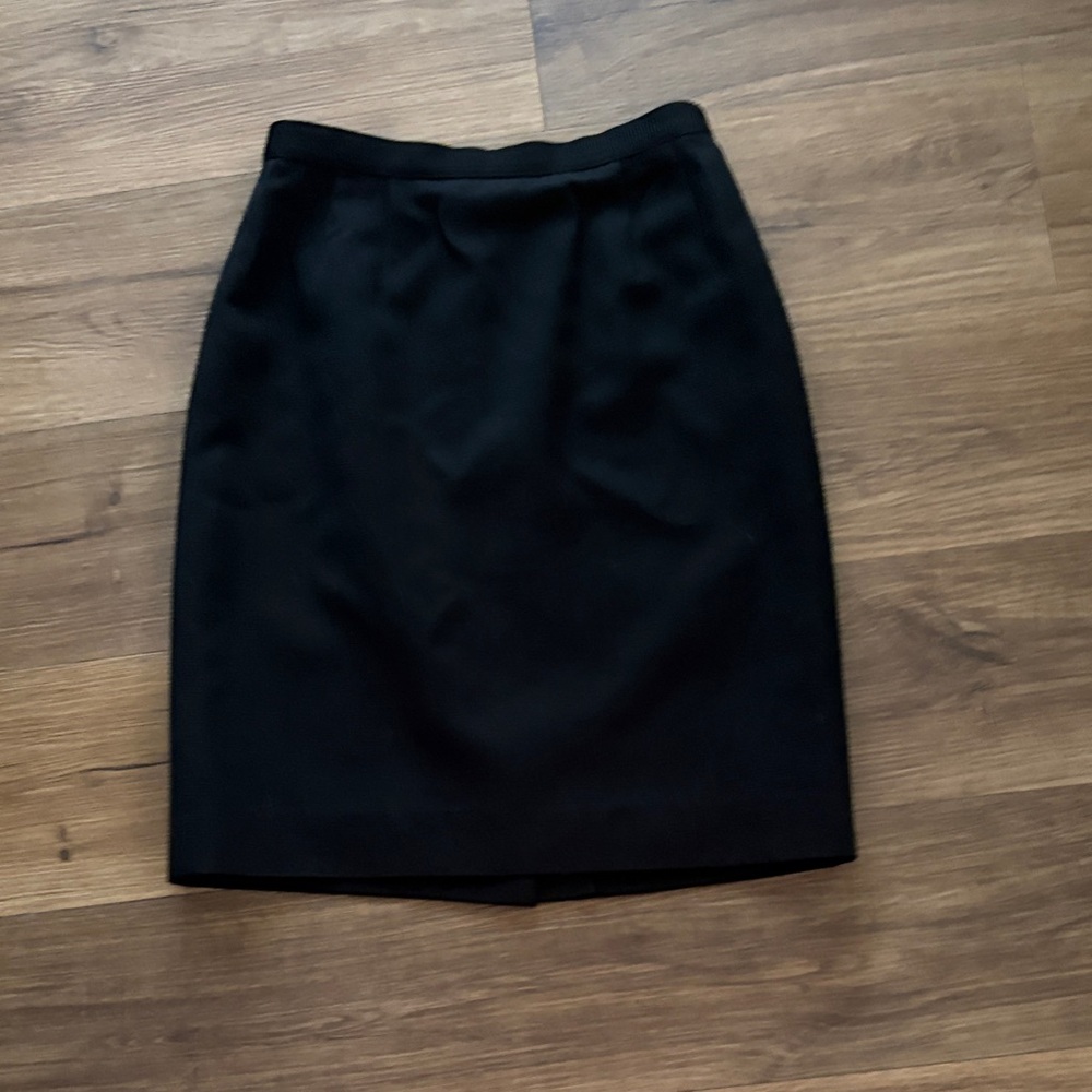 Classic Black Women's Pencil Skirt